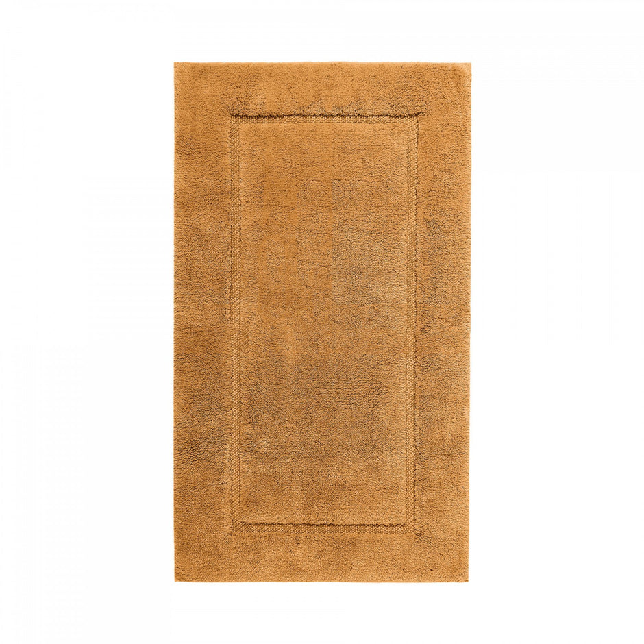 Graccioza Egoist bath rug in white with textured pattern, 28x47 inches, plush and absorbent for bathroom comfort.