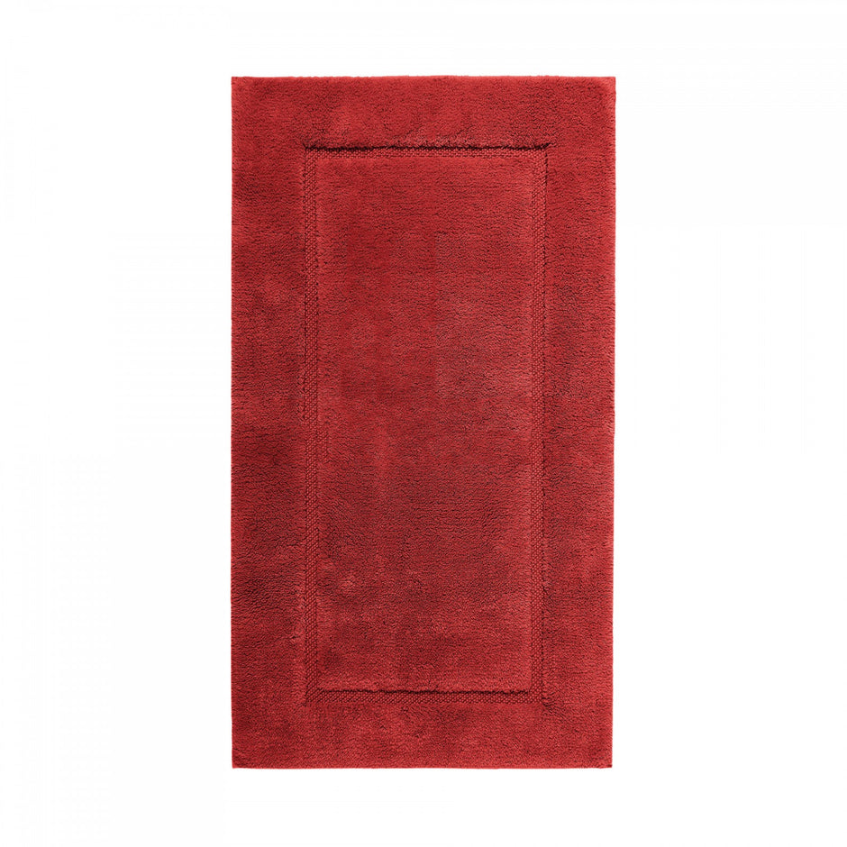 Graccioza Egoist bath rug in white, 28x47 inches, plush textile with textured pattern, designed for bathroom decor and comfort.
