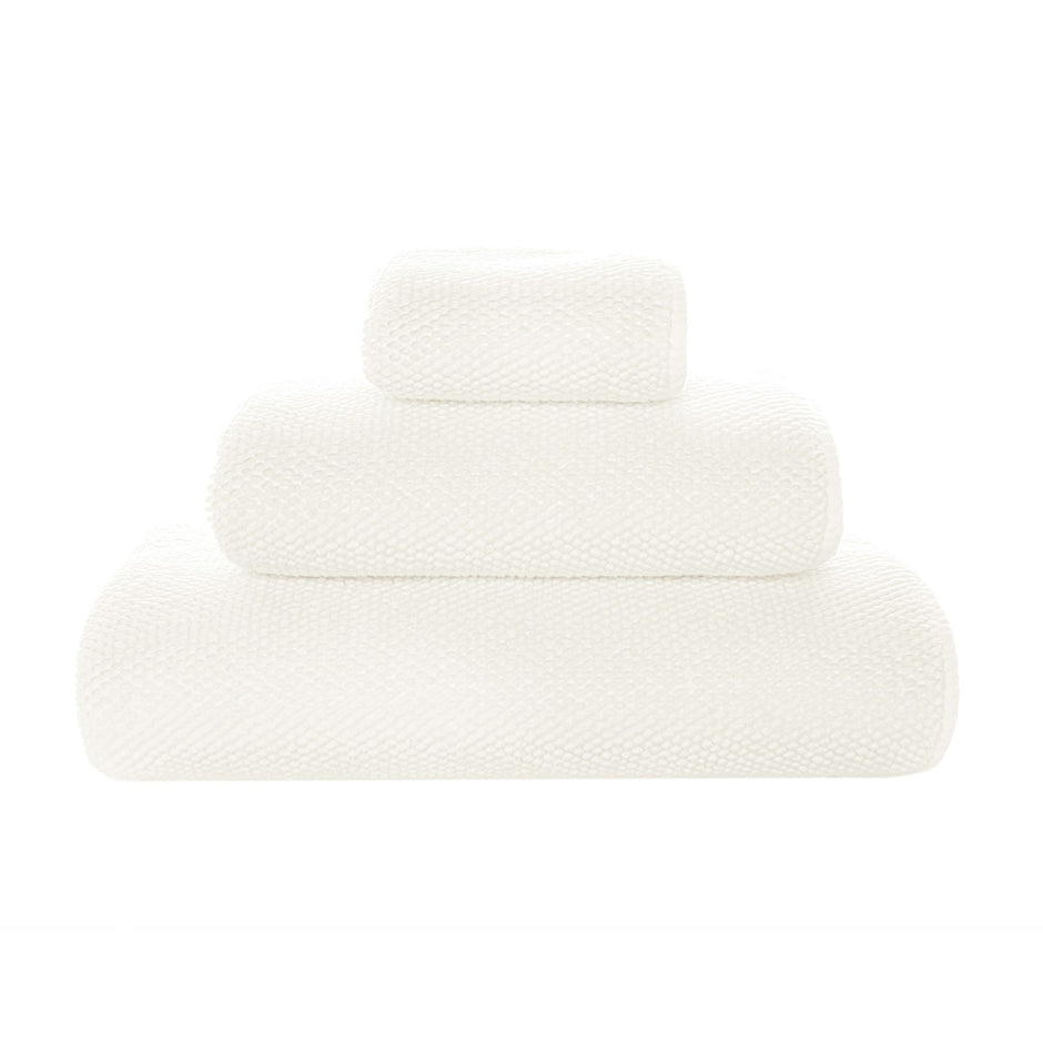 Gray Graccioza Pearls bath towel with plush texture, shown folded on a clean surface.