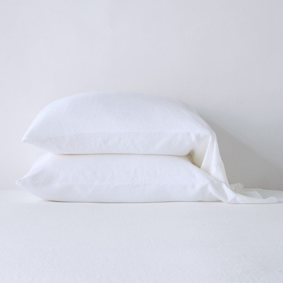 White standard Madera Luxe pillowcase by Bella Notte, showcasing soft fabric and elegant design.